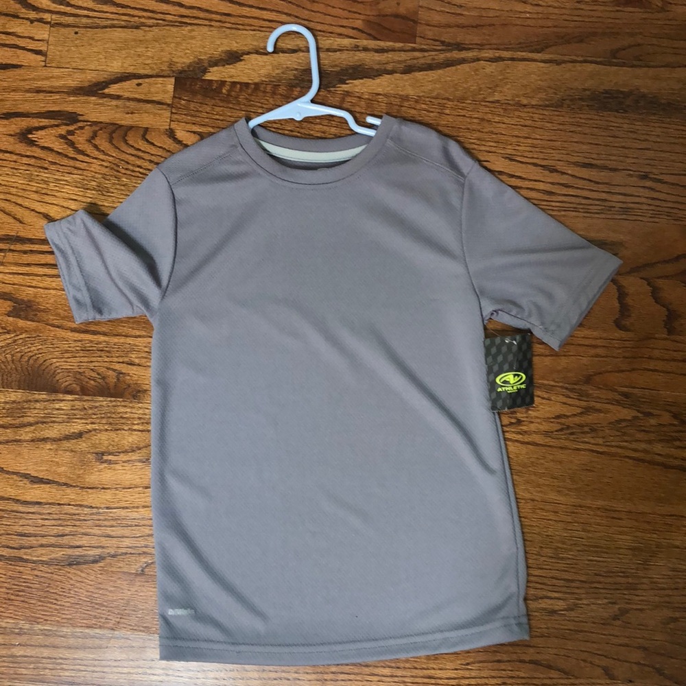 Grey moisture wicking t-shirt. New.